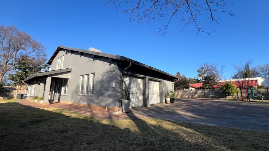 4 Bedroom Property for Sale in Vaalpark Free State